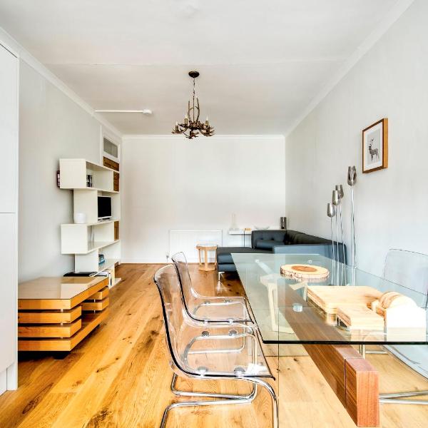 Pass the Keys Modern 3 Bed Flat on the Historic Royal Mile, Edimburgo