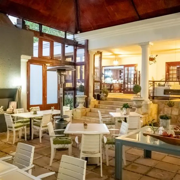 Spacube Luxury Suites and Spa, hotel v destinaci Pretoria