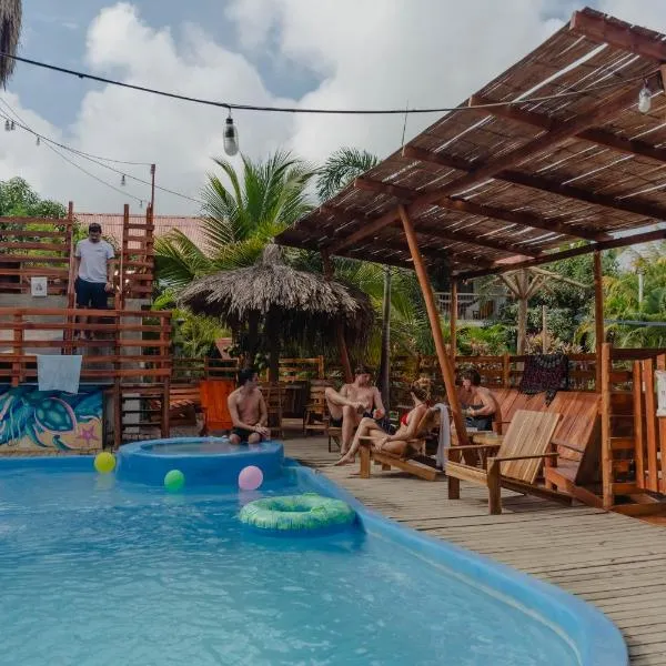 El Zoo Hostel, Bar & Pool, ξενοδοχείο σε Palomino