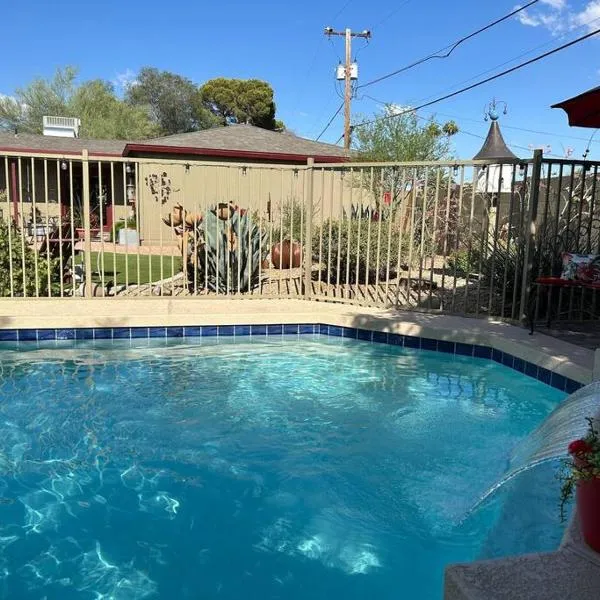 Encanto Cactus Flower Casita, hotel em Phoenix