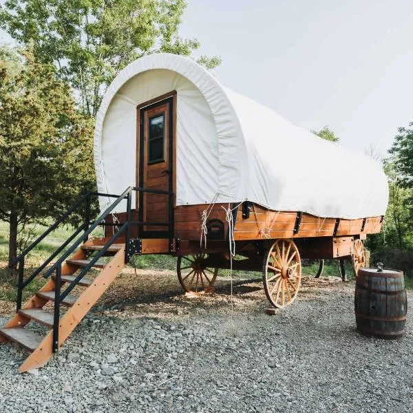 Heated & AC Full Bathroom Covered Wagon、ペン・ヤンのホテル