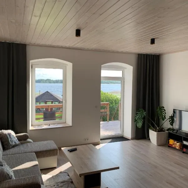 TaaliHomes Kuremaa ridaelamu järve kaldal - saun hinnas, ξενοδοχείο σε Kuremaa