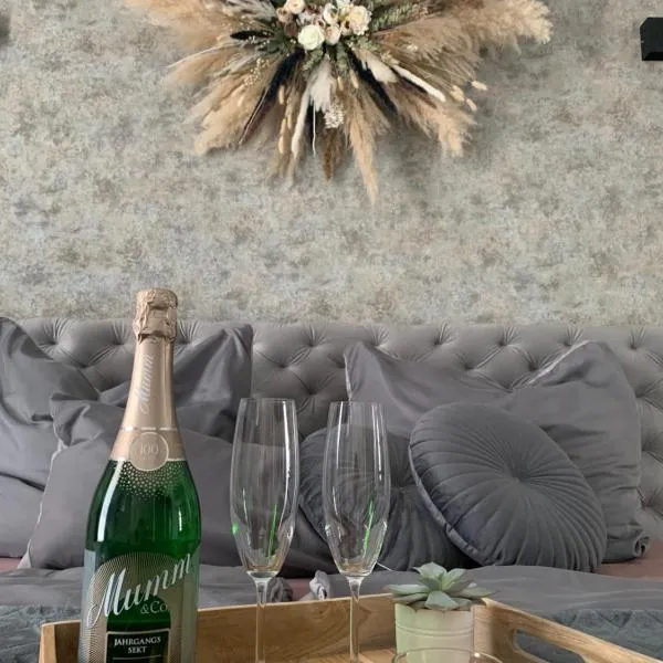 Stundenhotel Krieger, khách sạn ở Büren