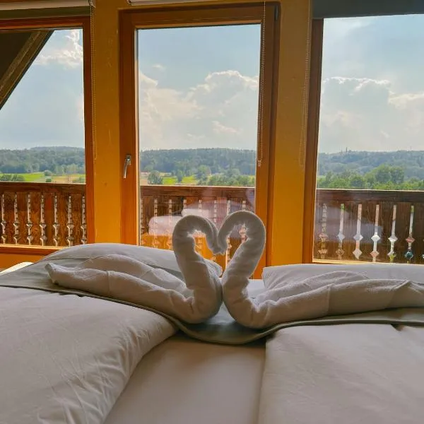 Romantisches Wellness Chalet im steirischen Ursprung, hotel v destinaci Brodersdorf