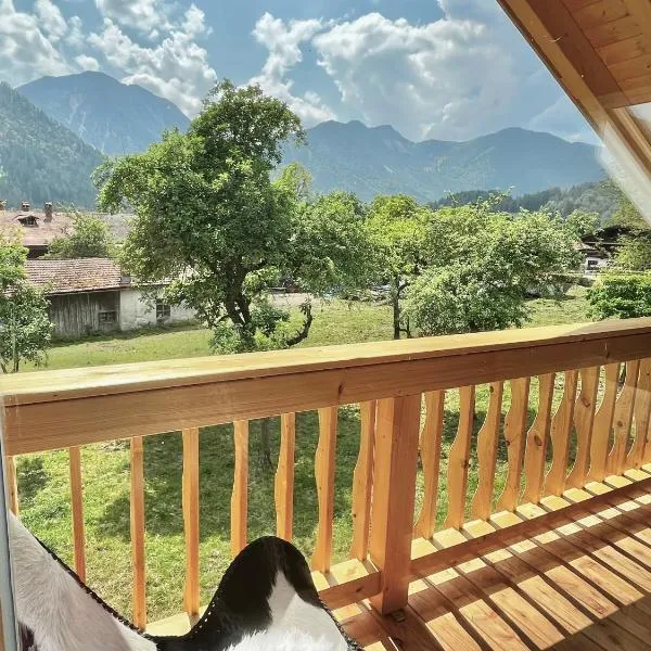 Alpen Lodge in Osterhofen - Berge, Ruhe & Natur, hotel in Bayrischzell