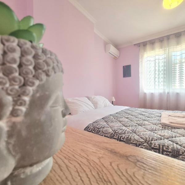 Sandra's Apartment in Tirana Center, Tirana