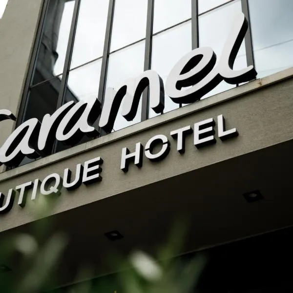 Caramel Boutique Hotel, hotel v destinaci Gjirokastër