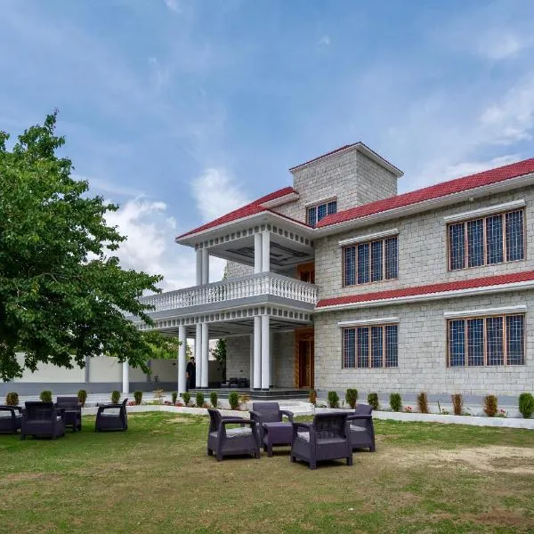 Dirleh Hotel, hotel in Skardu