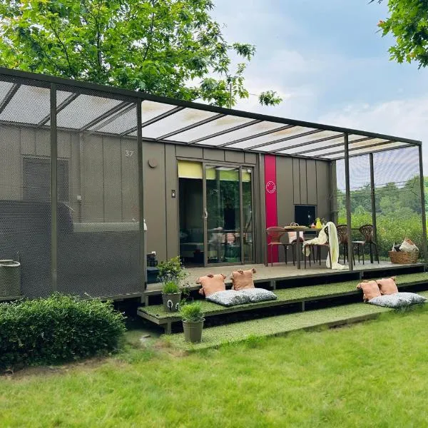 MAGNOLIA HOUSE by the RIVER XL, hotel v destinaci Metlika