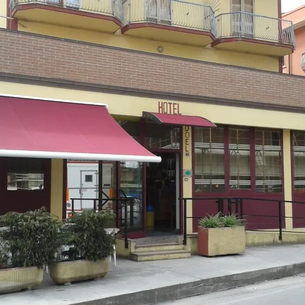 Hotel Nuova Doel, hotel v destinaci Sottomarina