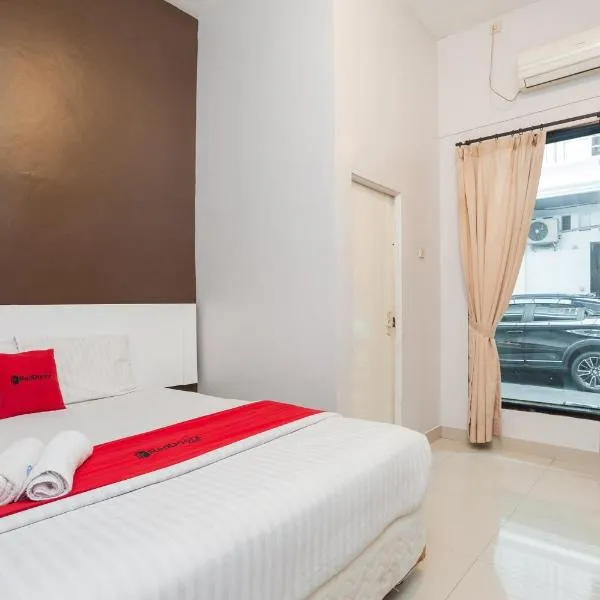 RedDoorz Syariah near Taman Air Mancur Bogor, ξενοδοχείο σε Μπογκόρ
