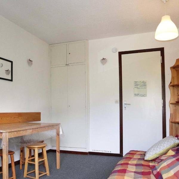 Studio 4 pers. au centre des Orres 1650, balcon sud avec vue, accès pistes, à côté des commerces - FR-1-322-335