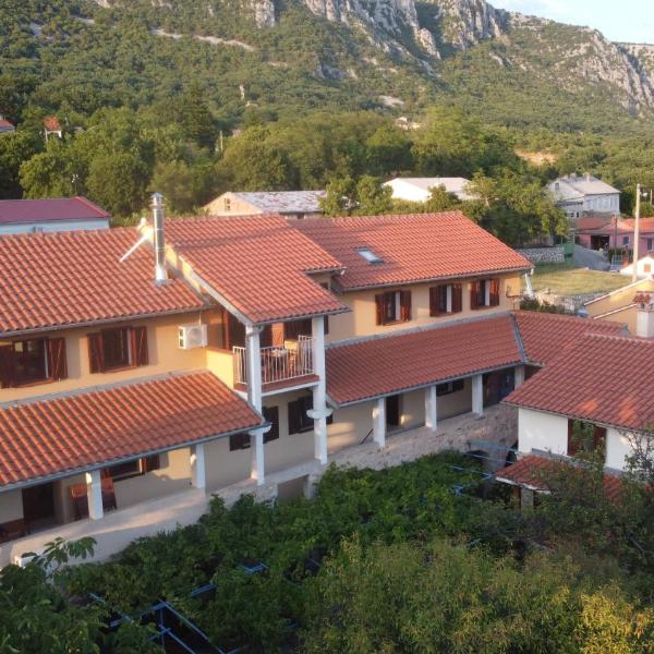 Summer Residence Illyria