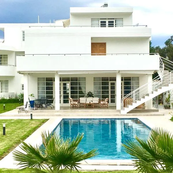 Casa Deco Hotel Boutique, hotel en Cochabamba