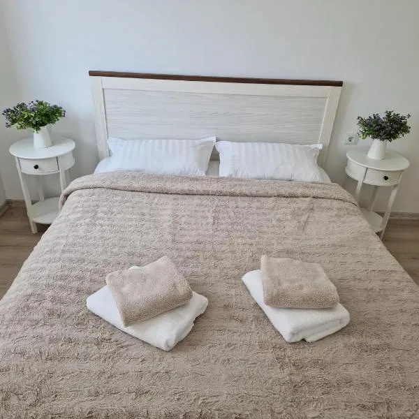 San Casa Apartment、セベシュのホテル