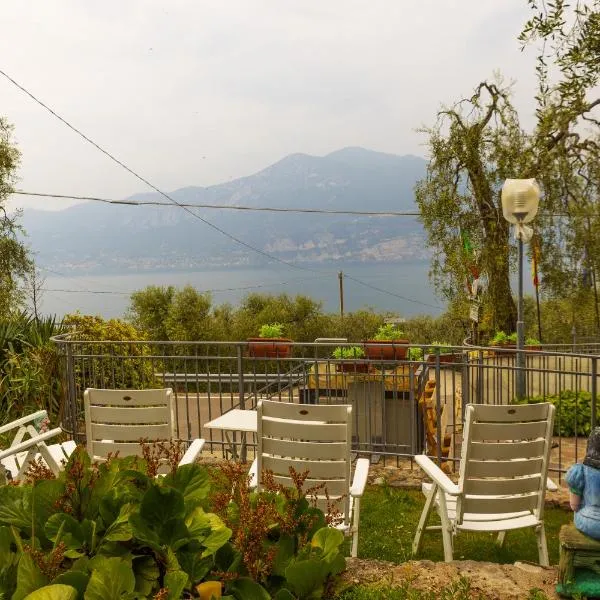 Agricampeggio Paradiso, ξενοδοχείο σε Brenzone sul Garda