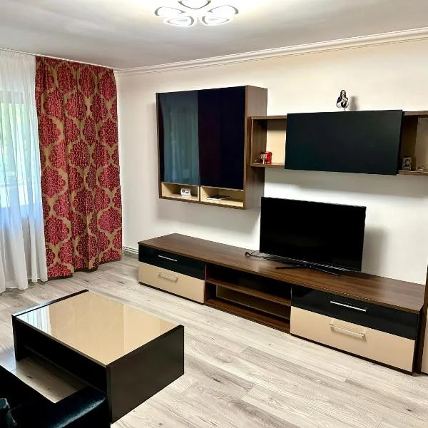 ROYAL APARTMENT、Buzăuのホテル