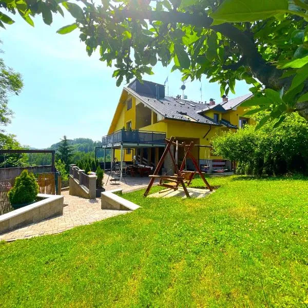 MAXOVO KRÁLOVSTVÍ, ξενοδοχείο σε Rovensko pod Troskami