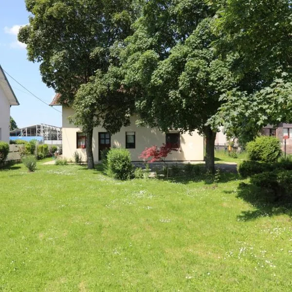 Maple place, hotel in Velika Gorica