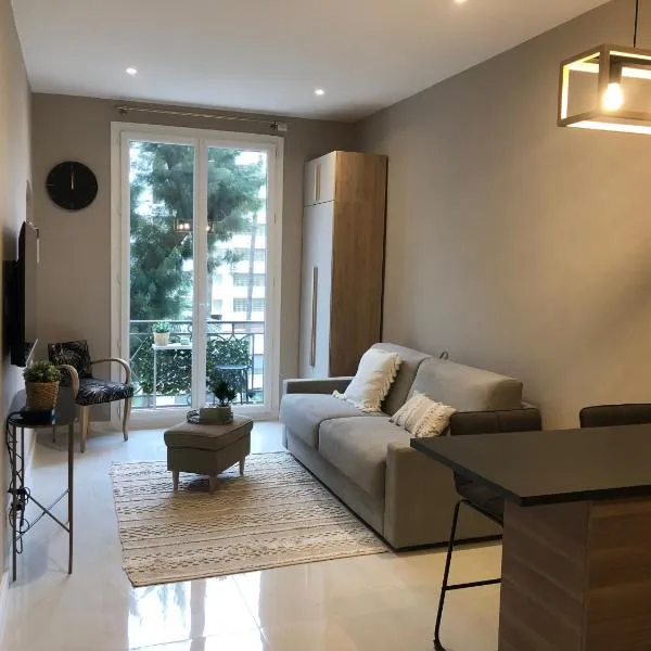 Boulevard de la croisette PALAIS MIRAMAR, hotel i Cannes