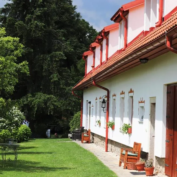 Hájenka hraběte Buquoye, hotel v Kaplici