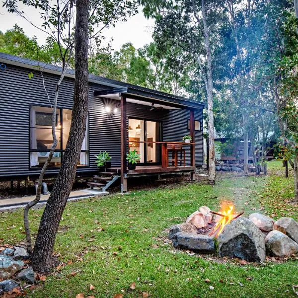 Airlie Beach Eco Cabins - Adults Only, хотел в Еърли Бийч