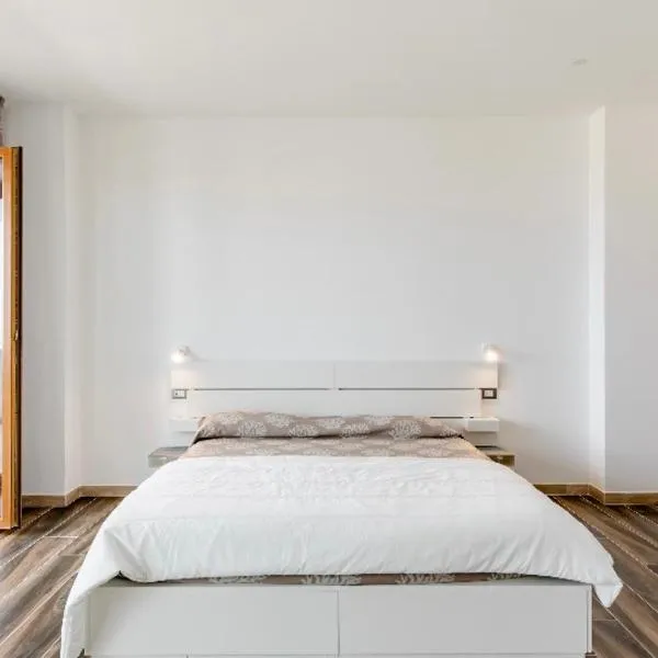 Manfredi Sea Room，位于维耶斯泰的酒店