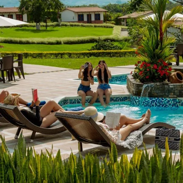 HOTEL YANUBA CAMPESTRE, khách sạn ở Pereira