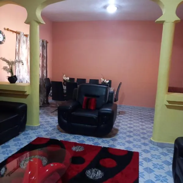 Chambre privée meublée climatisée, hotell sihtkohas Ziguinchor
