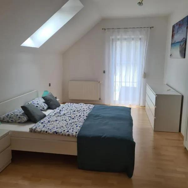 Ferienwohnung Familie Wieser, hotel v mestu Liebenfels