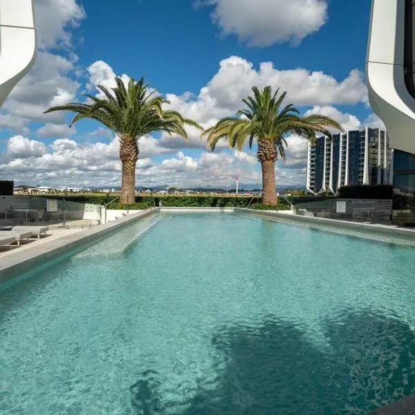 Serene Paradise Palms Luxury 3 Bed @Mermaid Water, hotel in Gold Coast