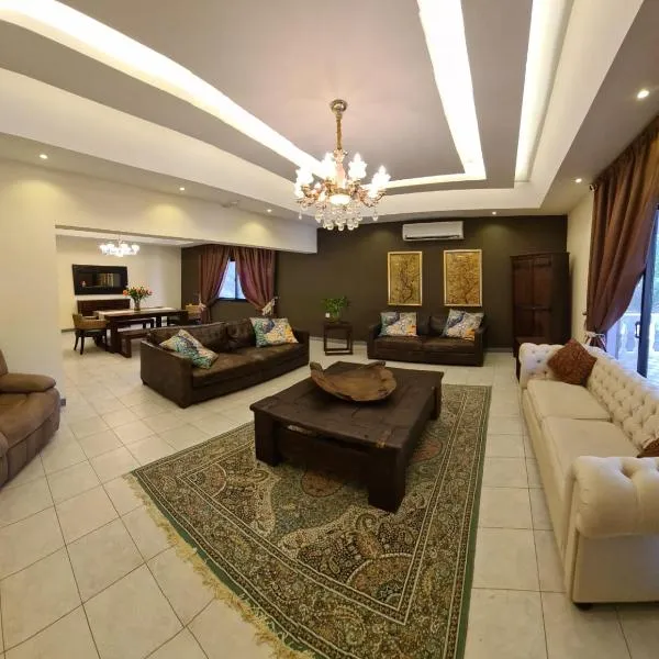 Luxury holiday villas in Bahrain for Families, hôtel à Bārbār