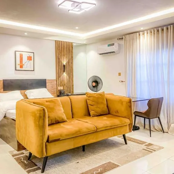 Beautiful Studio -3 mins walk to the Beach, hotel v destinaci Lagos
