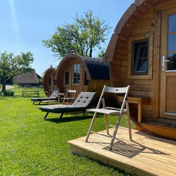 Andrella Auszeithof - Schlaferlebnis im Holzfass, hotel v destinaci Friedersbach