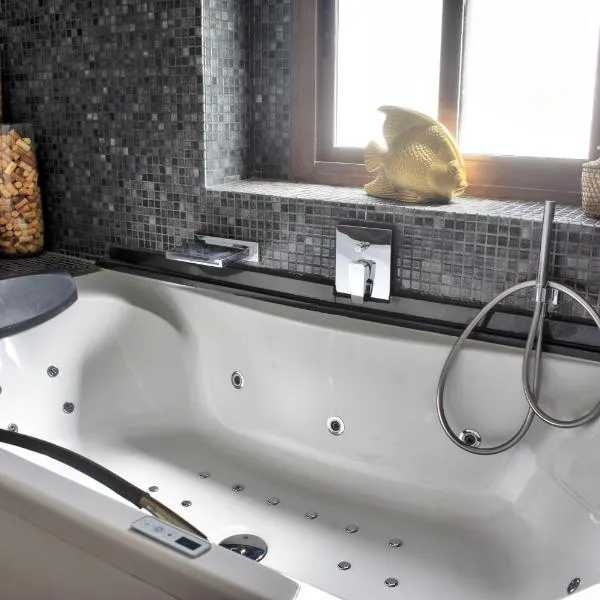 Home Apartments Jerez, hotel in Jerez de la Frontera