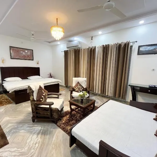 Alibaba’s Indiana Homestay, hotel in Agra