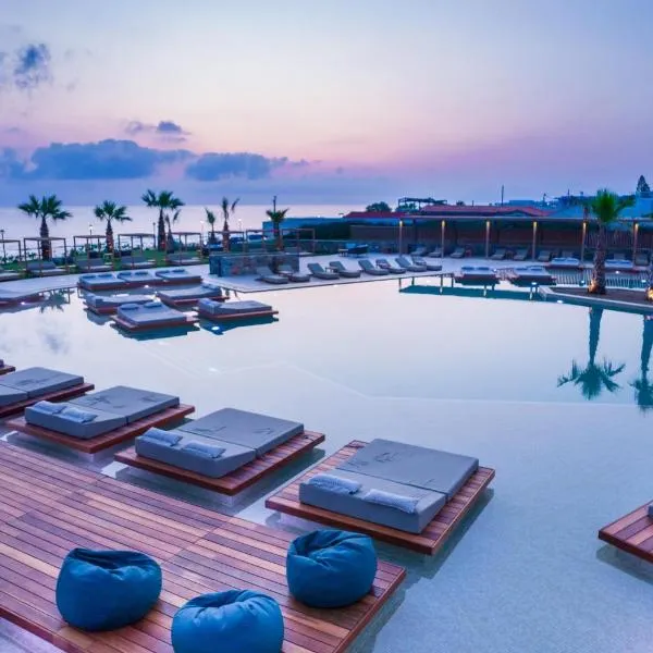 SENSEANA Sea Side Resort & Aquadventure, hotel i Hersonissos