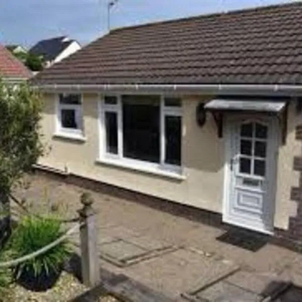 Bungalow a few minutes from the sea., hotel in The Mumbles