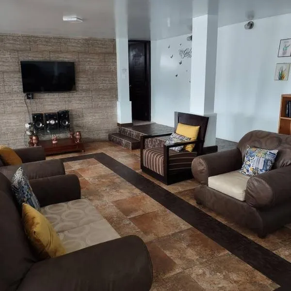 Espectacular Casa Vacacional !Sorprendente vista!, ξενοδοχείο σε Ambato