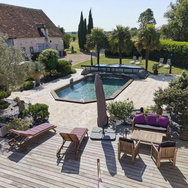 Chambres d'hôtes L'Escale Charmante, hotel u gradu 'Choussy'