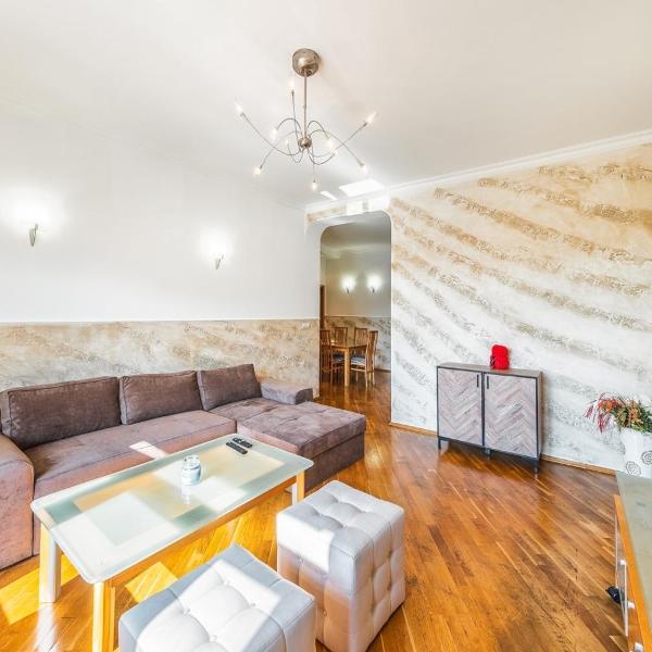 Sofia University Life Apartment, Sofia