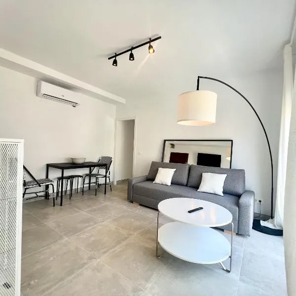 GOLDEN COAST CALAFELL 2, hotel in El Vendrell