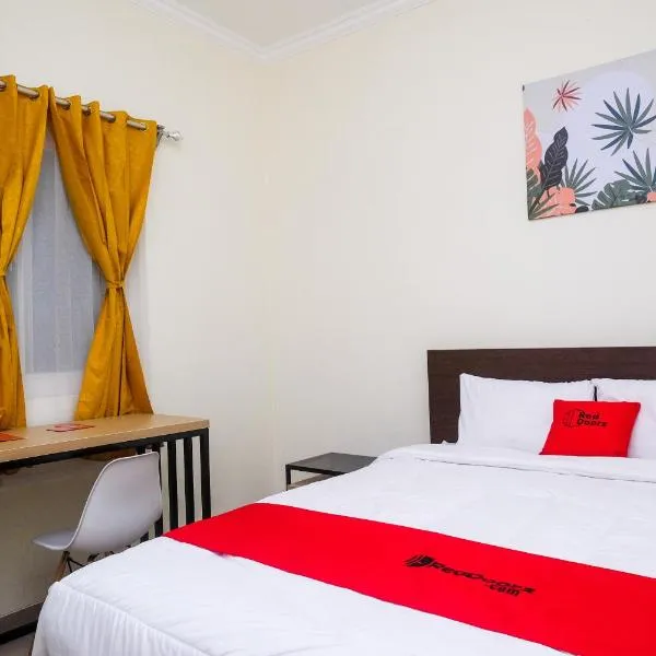 RedDoorz near Kawasan Bandara Ahmad Yani Semarang 2, hotell sihtkohas Kalibanteng-kidul