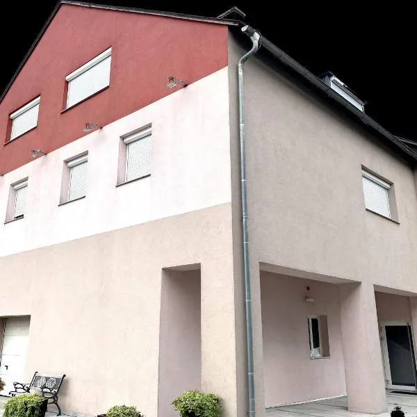 Gästehaus Leimer Bräu, hotel en Lenzing