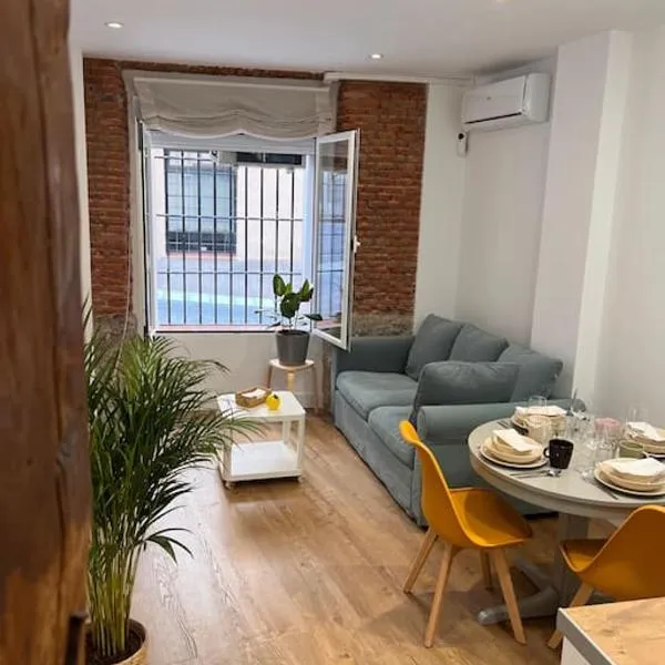 Apartamento Atocha/Reina Sofía, hotel in Madrid