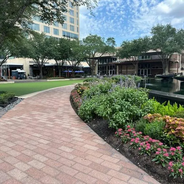 Trendy, upscale apartment!, hôtel à Houston