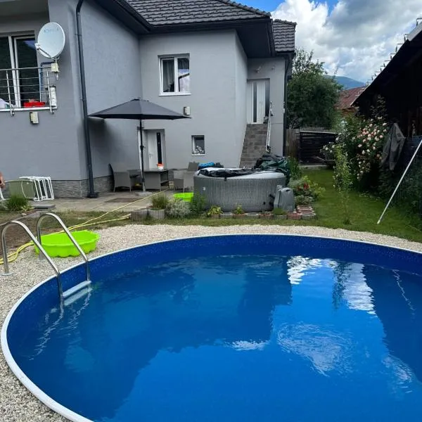 Family Apartments Myto pod Dumbierom, Hotel in Mýto pod Ďumbierom