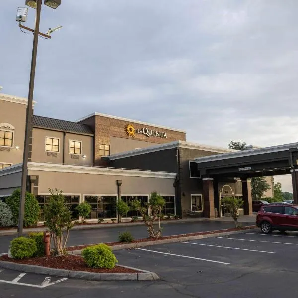 La Quinta by Wyndham Knoxville East, hotel in Knoxville