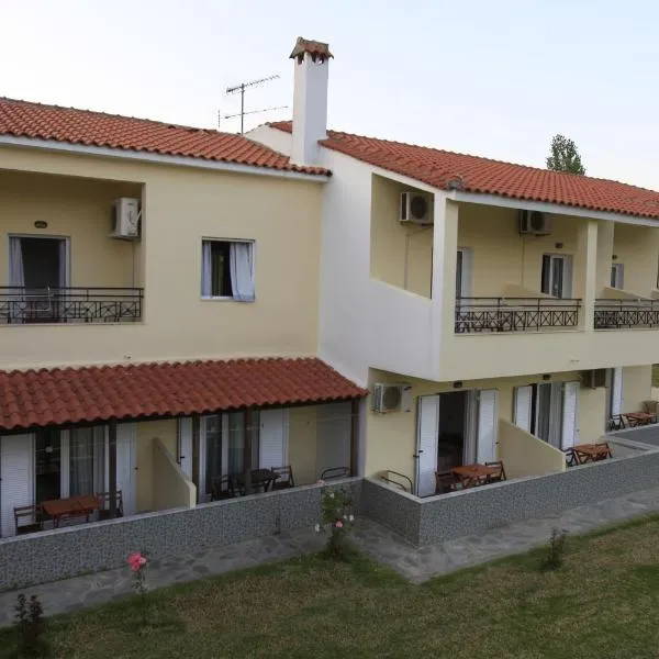 Yiannis Studios, hotel en Troulos