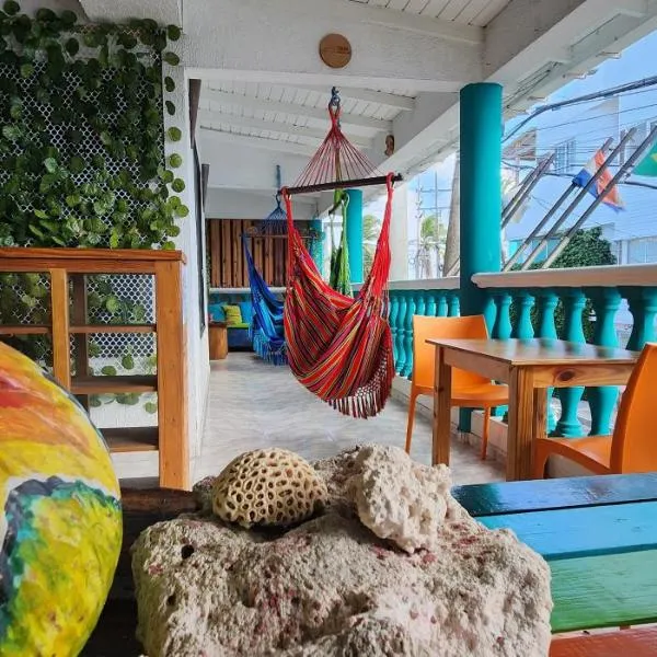 Karibbik Haus Hostel, hotel in San Andrés